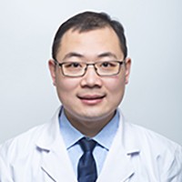 耳朵口突然长了个凸起