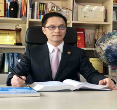 李琦
