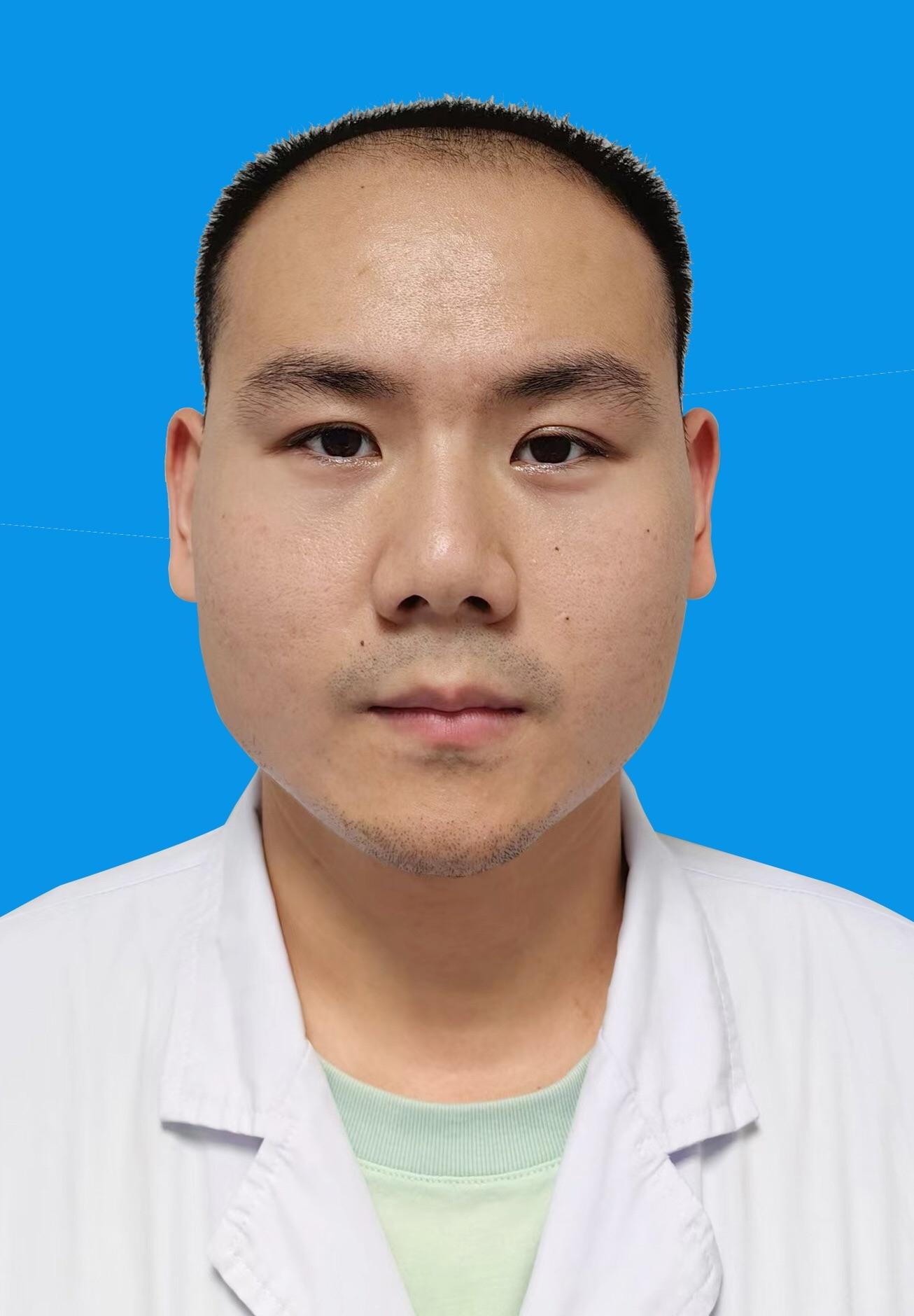 王文亮