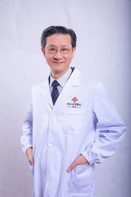 巴元明