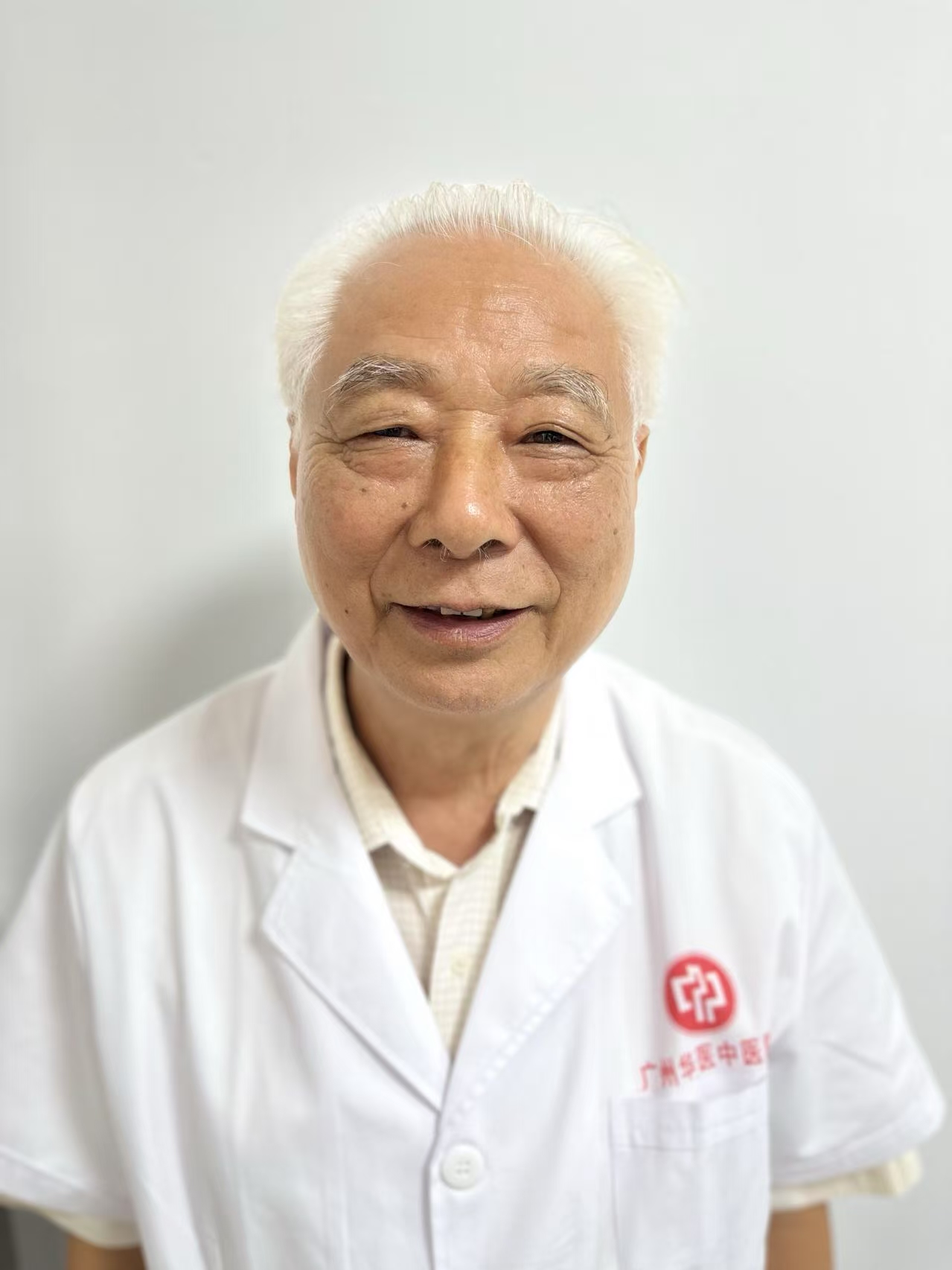 黄万长