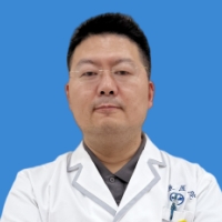 万魏医生头像